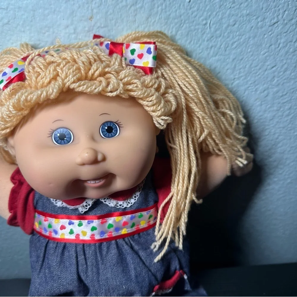 Charming Red and Blue Doll with Accessories - Picture 8 of 9